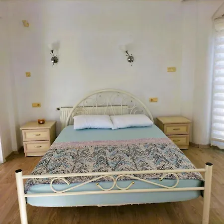 Vilă Koycegiz'de Bagimsiz Havuzlu Luks Villa: Bulbul
