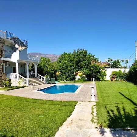 Koycegiz'de Bagimsiz Havuzlu Luks Villa: Bulbul فيلة كويجيز